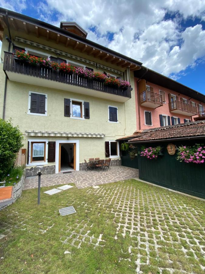 Casa Nina Mezzolago Exterior foto